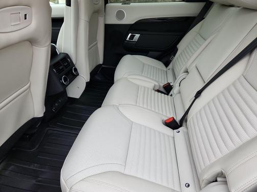 Varesine Blue 2026 Land Rover Discovery S