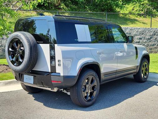 Borasco Grey 2026 Land Rover Defender P300 S