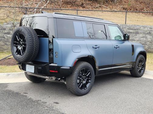 Tasman Blue 2026 Land Rover Defender 110 X-Dynamic SE