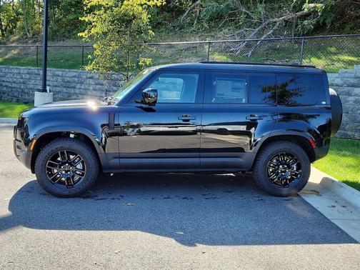 2026 Land Rover Defender P300 S