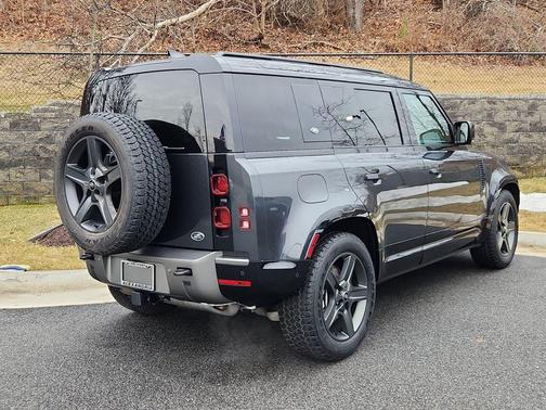 Carpathian Grey 2023 Land Rover Defender 110 X-Dynamic SE