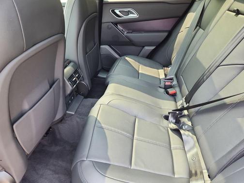 2026 Land Rover Range Rover Velar P250 Dynamic SE