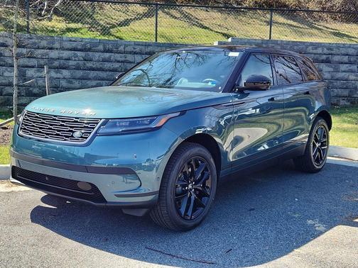 Giola Green 2026 Land Rover Range Rover Velar P250 S