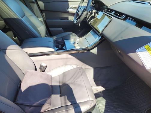 Batumi Gold 2026 Land Rover Range Rover Velar P250 S