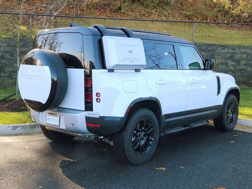 2025 Land Rover Defender P400 S