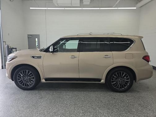 2024 INFINITI QX80 SENSORY