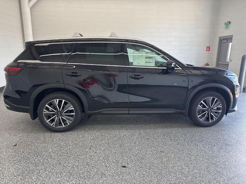 Mineral Black 2027 INFINITI QX60 Luxe