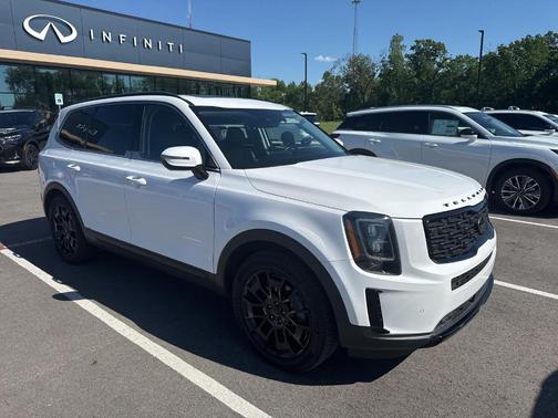 Glacial White Pearl 2021 Kia Telluride SX