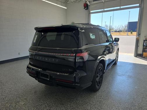 Diamond Black 2026 INFINITI QX80 SPORT