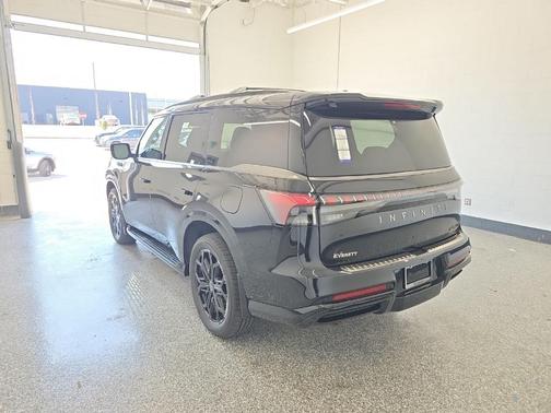 Diamond Black 2026 INFINITI QX80 SPORT