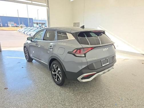 2025 Kia Sportage EX