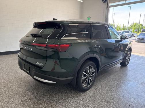 Deep Emerald 2027 INFINITI QX60 Luxe