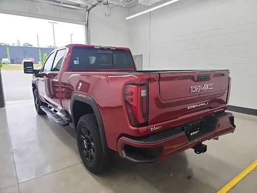 2024 GMC Sierra 2500 Denali