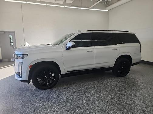 2023 Cadillac Escalade Sport Platinum