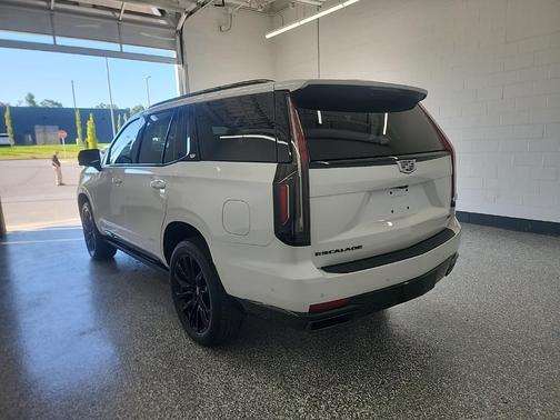 2023 Cadillac Escalade Sport Platinum