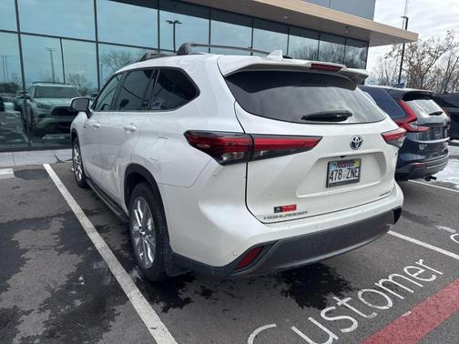2021 Toyota Highlander Hybrid Limited