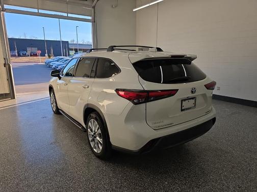 2021 Toyota Highlander Hybrid Limited