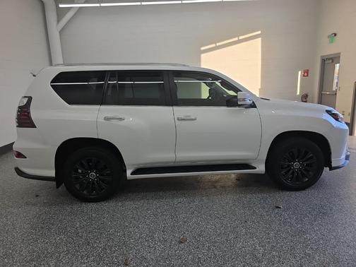 2023 Lexus GX 460 Base