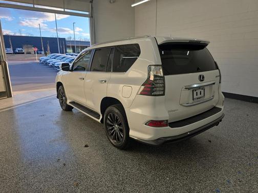 2023 Lexus GX 460 Base