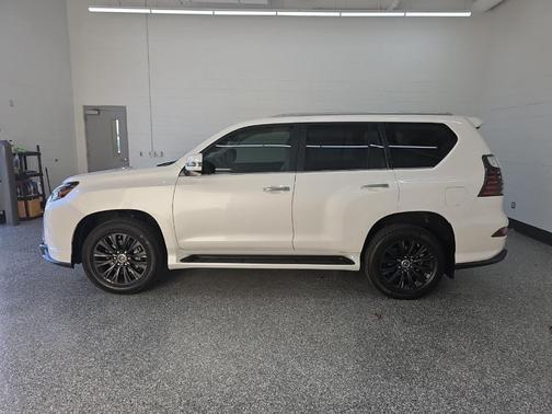 2023 Lexus GX 460 Base