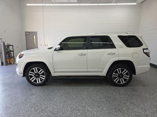 Ice 2023 Toyota 4Runner Limited