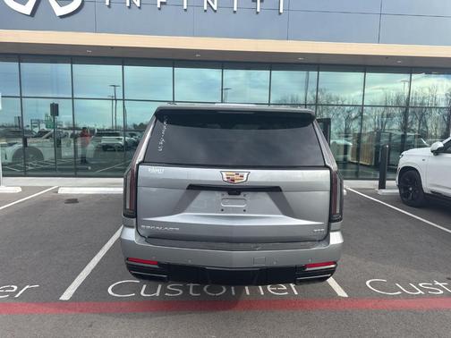 2025 Cadillac Escalade ESV Sport