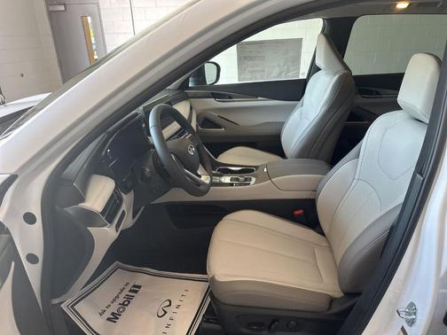 Radiant White 2027 INFINITI QX60 Luxe