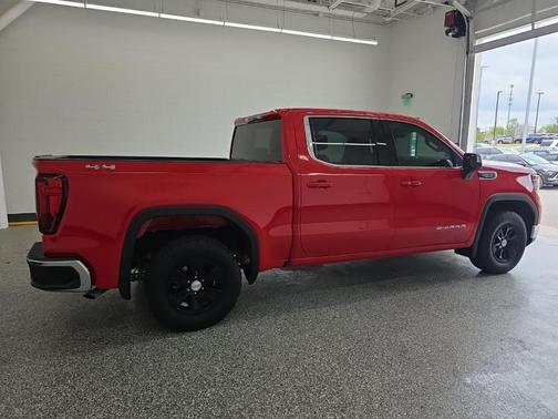 2024 GMC Sierra 1500 SLE
