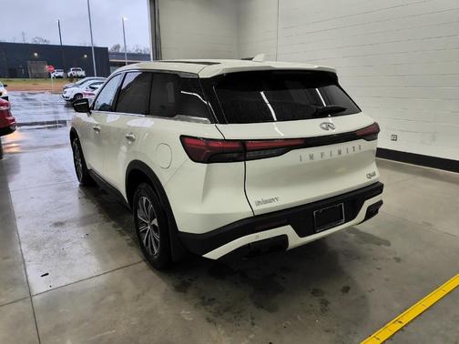 2025 INFINITI QX60 Pure