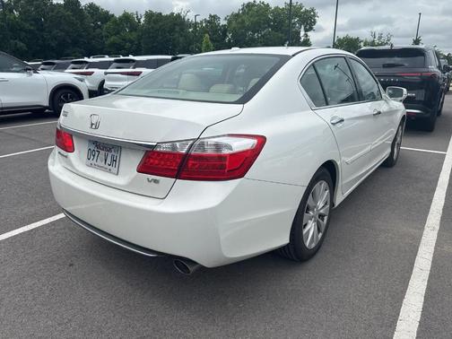 White Orchid Pearl 2013 Honda Accord EX-L