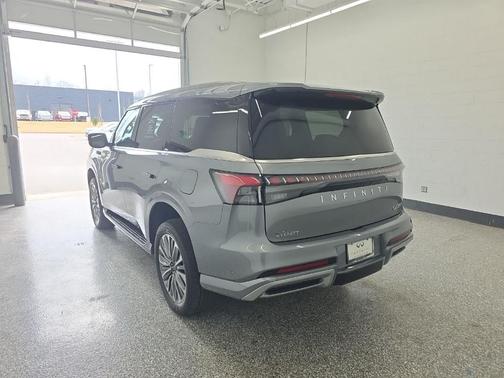 2025 INFINITI QX80 SENSORY