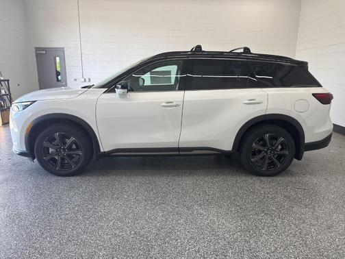 2t Rad Wht 2027 INFINITI QX60 AUTOGRAPH
