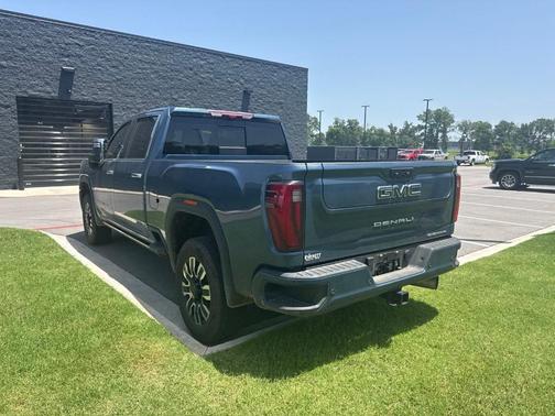 Metallic 2025 GMC Sierra 2500 Denali Ultimate