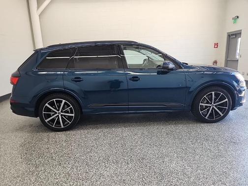 2022 Audi Q7 55 Prestige