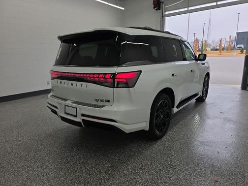 Radiant White 2026 INFINITI QX80 SPORT