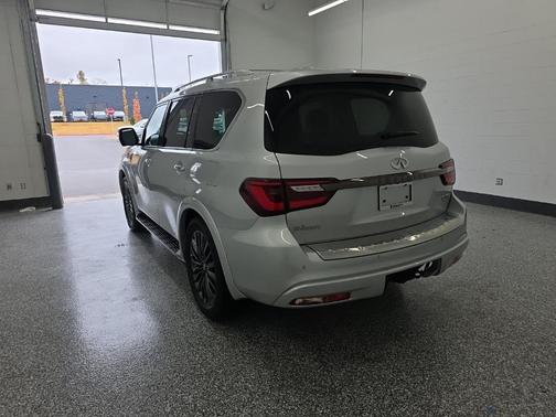2022 INFINITI QX80 PREMIUM SELECT