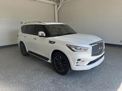 Moonstone White 2023 INFINITI QX80 SENSORY