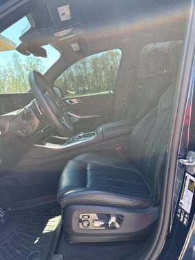 Tanzanite Blue II Metallic 2025 BMW X5 M60i