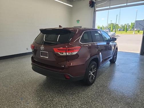 2017 Toyota Highlander LE Plus