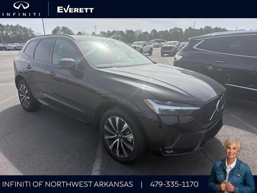 2023 Volvo XC60 B5 Plus Dark Theme