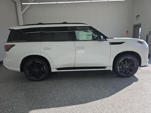 Radiant White 2026 INFINITI QX80 SPORT