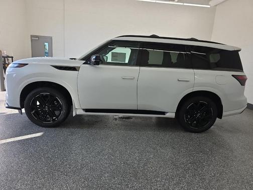 Radiant White 2026 INFINITI QX80 SPORT