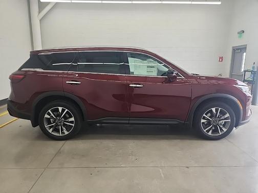 2025 INFINITI QX60 Luxe
