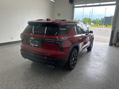 Radiant Red 2026 Chevrolet Traverse High Country