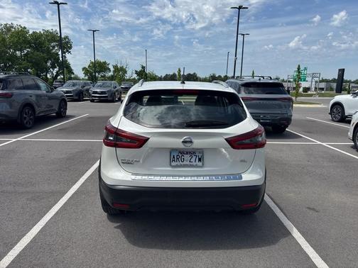 White 2022 Nissan Rogue Sport SL
