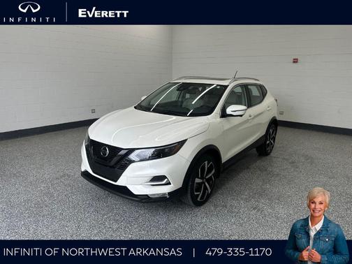 White 2022 Nissan Rogue Sport SL