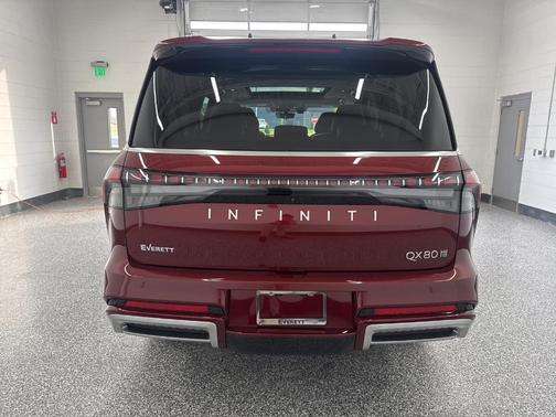 2025 INFINITI QX80 SENSORY
