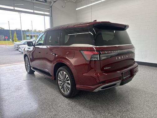 2025 INFINITI QX80 SENSORY