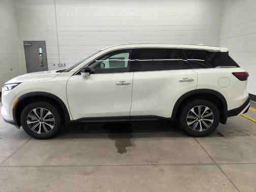 2025 INFINITI QX60 Pure