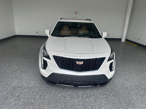 Crystal White Tri-Coat 2023 Cadillac XT4 Sport